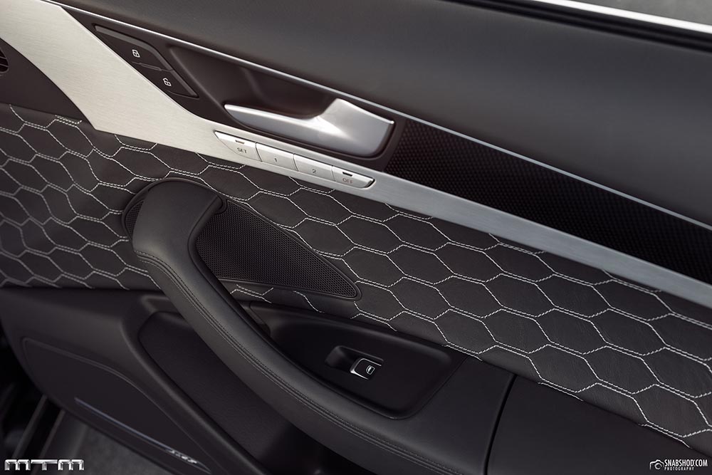 Đổ “núi” tiền độ Audi S8 thành siêu sedan có thể đạt 350km/h - ảnh 15