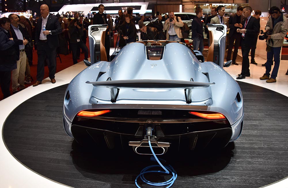Chi tiết A-Z siêu phẩm mới Koenigsegg Regera xưng “Vua” làng siêu xe - ảnh 8
