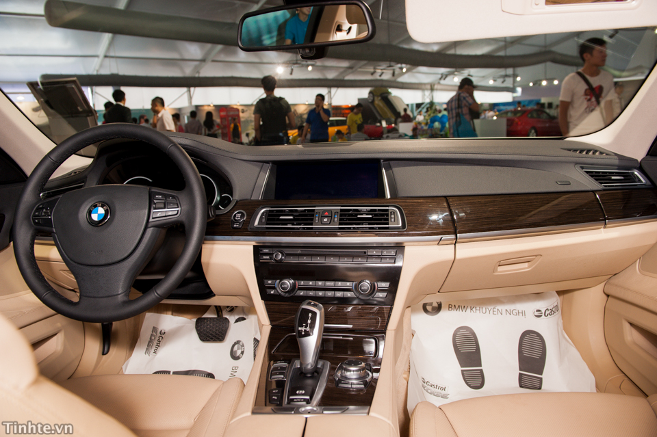 Tinhte.vn_BMW_World_Xpo_2014_BMW-7-Series-14. Tinhte.vn_BMW_World_Xpo_2014_BMW-7-Series-14.
