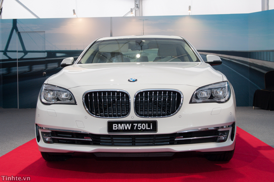 Tinhte.vn_BMW_World_Xpo_2014_BMW-7-Series-1. Tinhte.vn_BMW_World_Xpo_2014_BMW-7-Series-1.