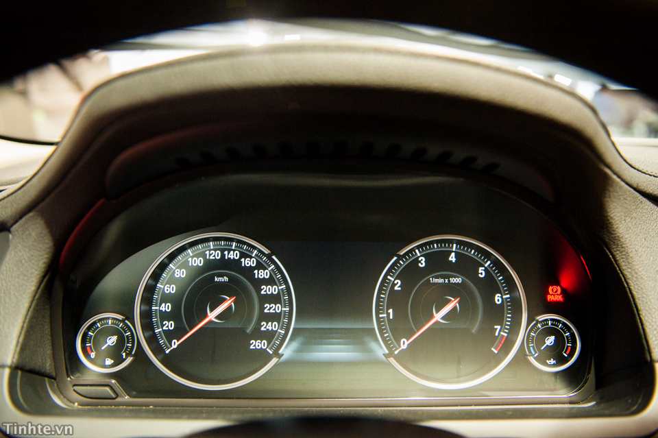 Tinhte.vn_BMW_World_Xpo_2014_BMW-7-Series-16. Tinhte.vn_BMW_World_Xpo_2014_BMW-7-Series-16.