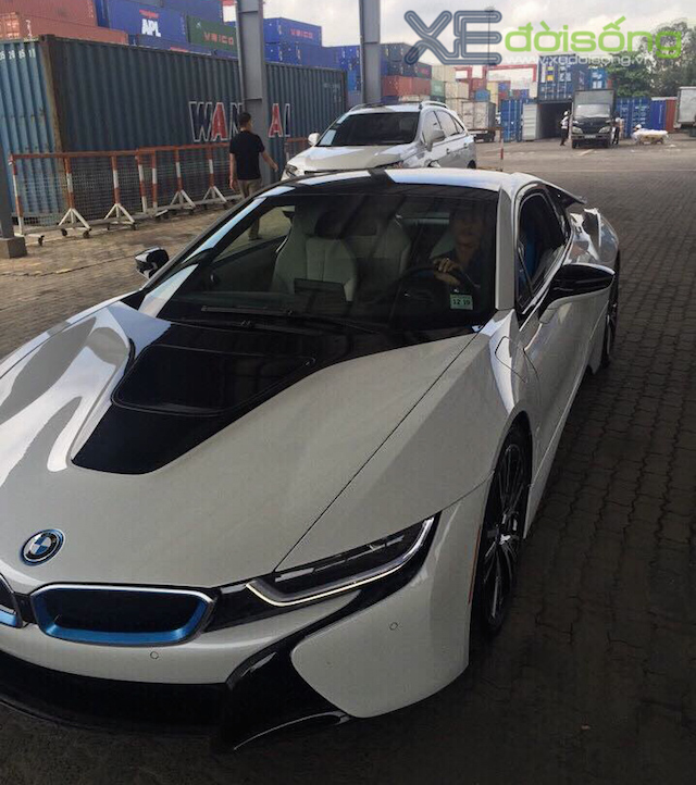 Siêu xe BMW i8 đầu tiên của Hà Nội sắp “cập bến“ - ảnh 5