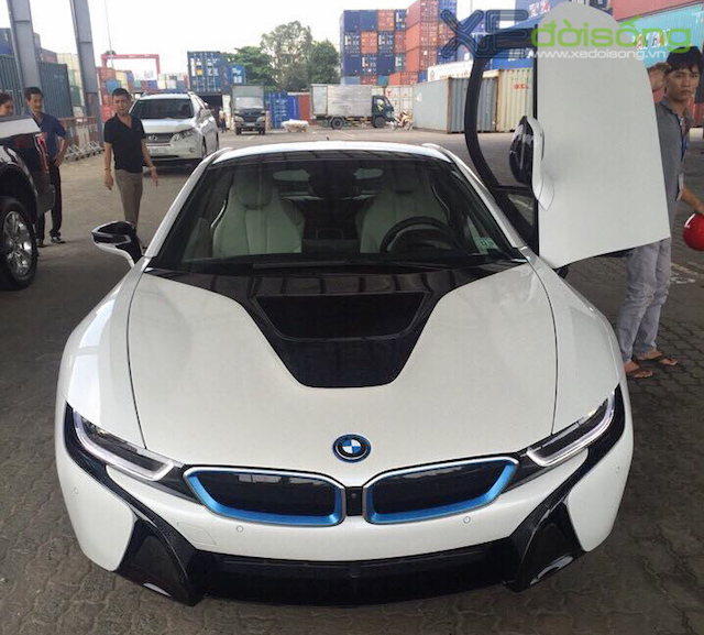 Siêu xe BMW i8 đầu tiên của Hà Nội sắp “cập bến“ - ảnh 3