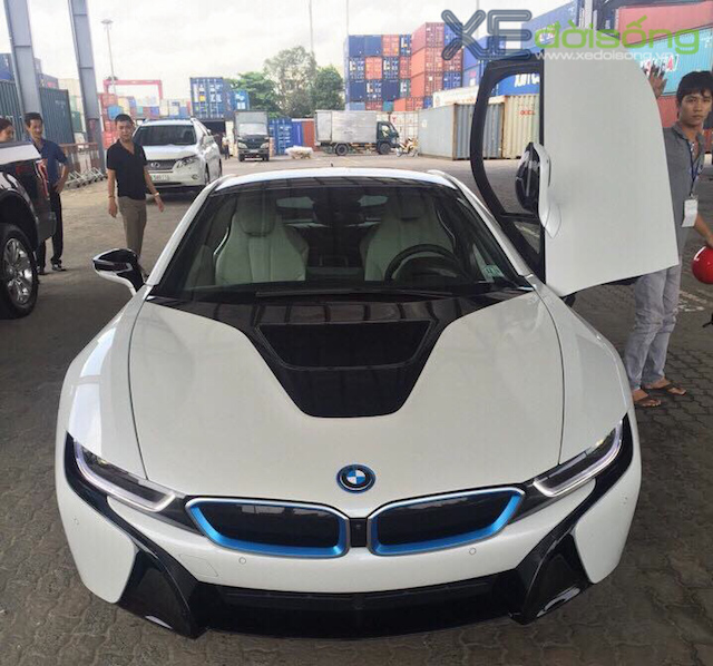 Siêu xe BMW i8 đầu tiên của Hà Nội sắp “cập bến“ - ảnh 6