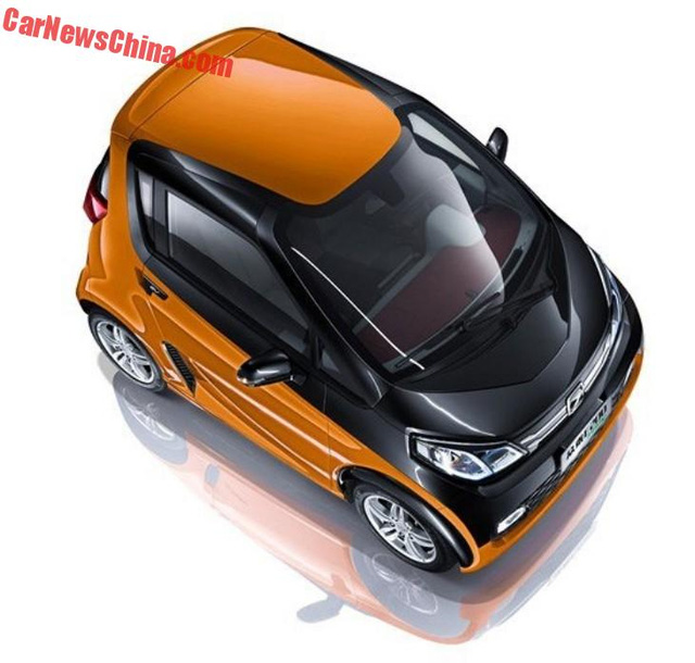 Thời gian sạc pin cho Zotye E200 EV kéo dài trong vòng 8 tiếng đồng hồ với nguồn điện 220 V.