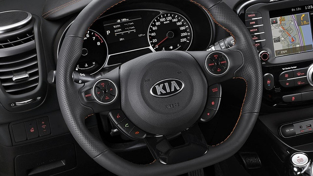 Hiện vẫn chưa có nhiều thông tin liên quan đến hệ dẫn động của Kia Soul 2017 tại thị trường Hàn Quốc. Trong khi đó, tại thị trường Mỹ, Kia Soul 2017 sẽ có thêm động cơ tăng áp mới.