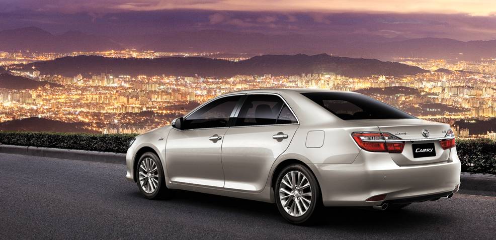 Toyota-Camry-2017-4.jpeg Đang tải Toyota-Camry-2017-4.jpeg…
