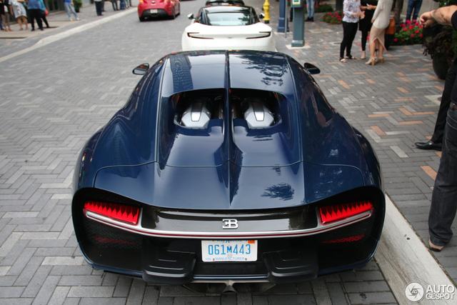 Siêu phẩm Bugatti Chiron đầu tiên cập bến Canada - Ảnh 9. Siêu phẩm Bugatti Chiron đầu tiên cập bến Canada - Ảnh 9.