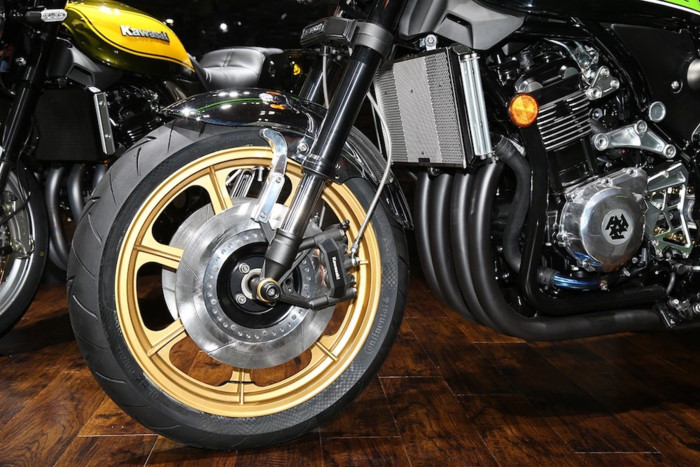 Kawasaki Z900RS