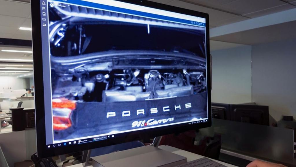 Kính thực tế ảo Porsche Tech Live Look giúp