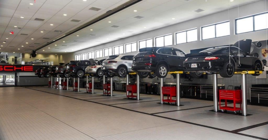Kính thực tế ảo Porsche Tech Live Look giúp