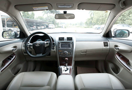 Toyota Altis là cái tên mới nhất của TMV phải triệu hồi vì túi khí Takata.