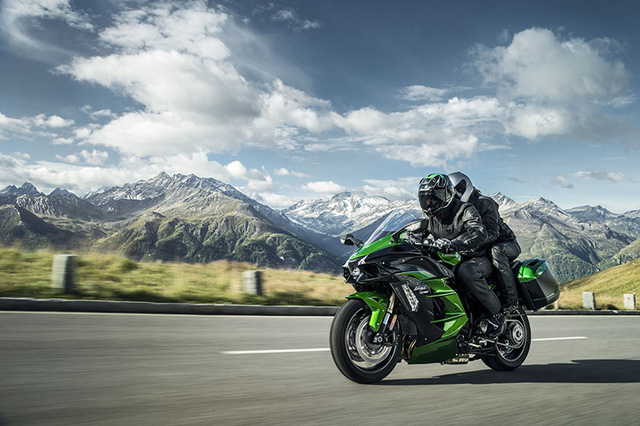 Kawasaki H2 SX có thiết kế thân thiện và linh hoạt hơn so với mẫu H2 tiền nhiệm.