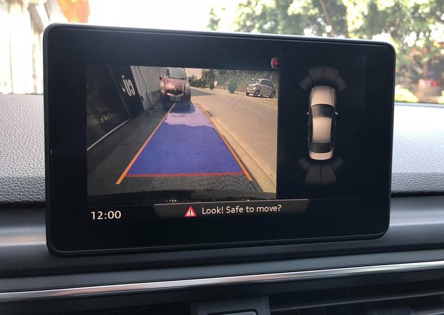 Audi A4 cũ rao bán ngang giá Mẹc C mới - Ảnh 9. Audi A4 cũ rao bán ngang giá Mẹc C mới - Ảnh 9.