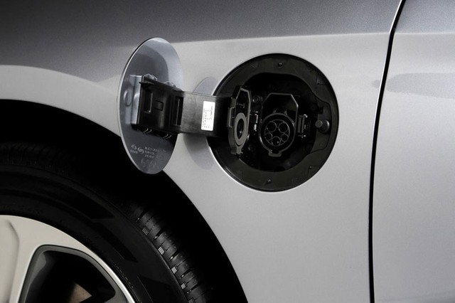 Hyundai Sonata Plug-in Hybrid 2016 6