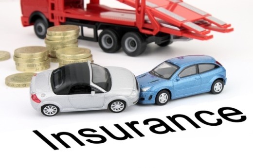 Dịch vụ bồi thường của bảo hiểm ô tô là điều mà người mua cần phải quan tâm.