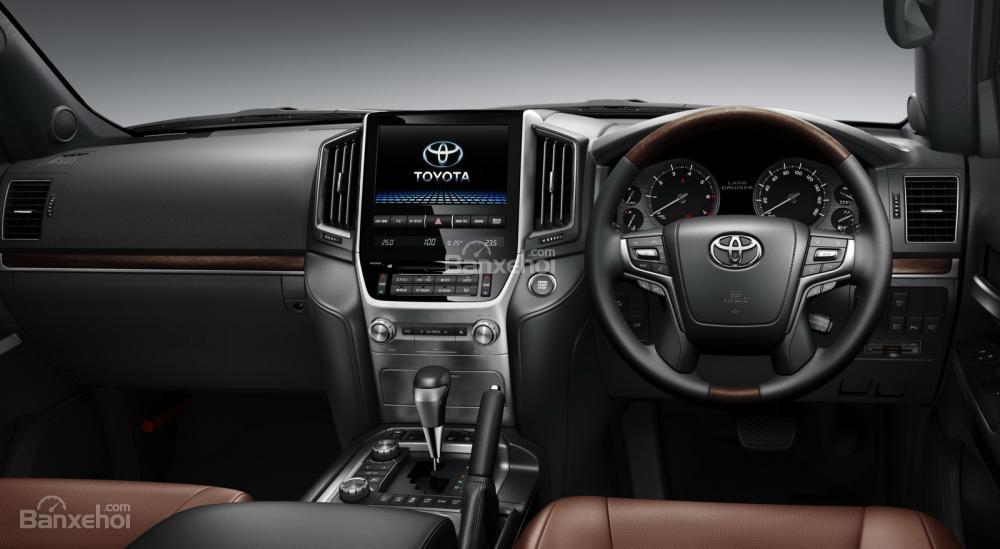 Toyota Land Cruiser 2016 1