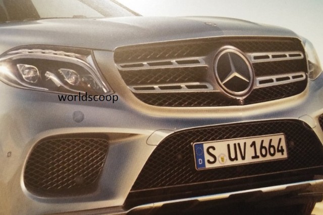 Hình ảnh đầu xe Mercedes-Benz GLS 2016 bị rò rỉ.