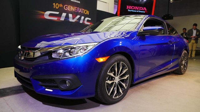 Hãng Honda đã quyết định tung ra những hình ảnh và thông tin chính thức của mẫu xe Civic Coupe thế hệ mới trước khi triển lãm Los Angeles 2015 khai mạc.