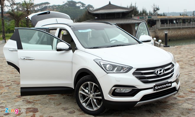 Chi tiet Hyundai Santa Fe 2016 ban may dau gia 1,3 ty dong hinh anh 3