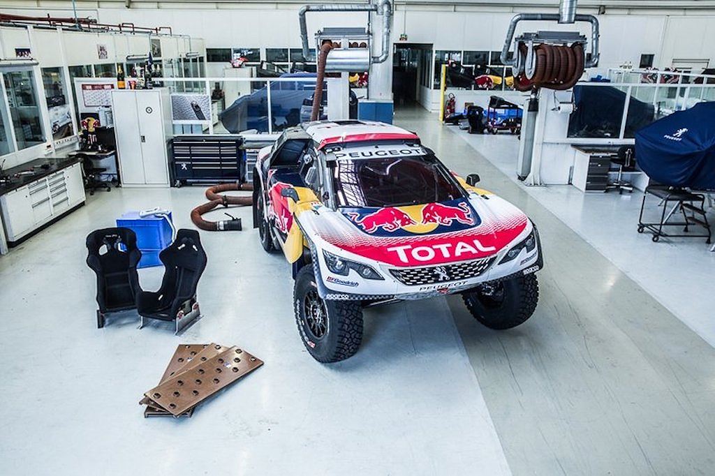 Soi chi tiết “tân vương” Peugeot 3008 DKR Maxi vô địch Dakar 2018 ảnh 6